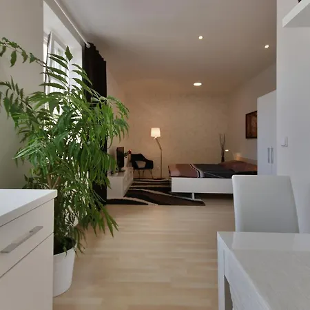 Lägenhet Atrium *